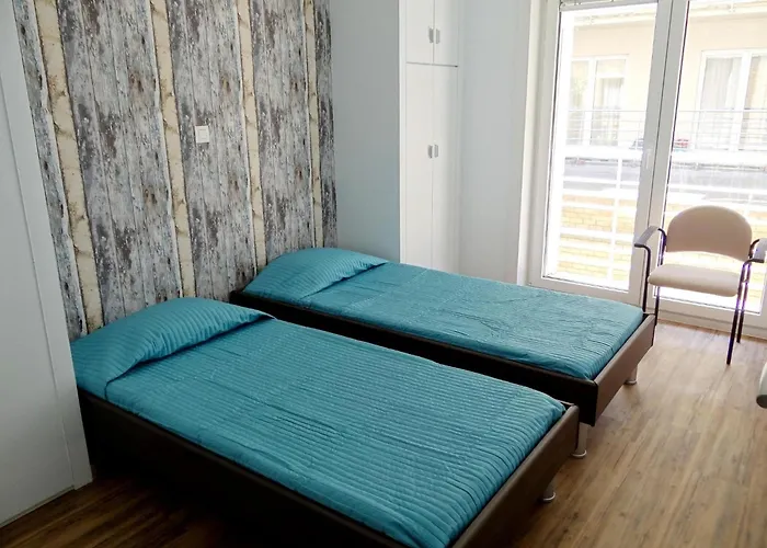 In Near The Marina Lejlighed